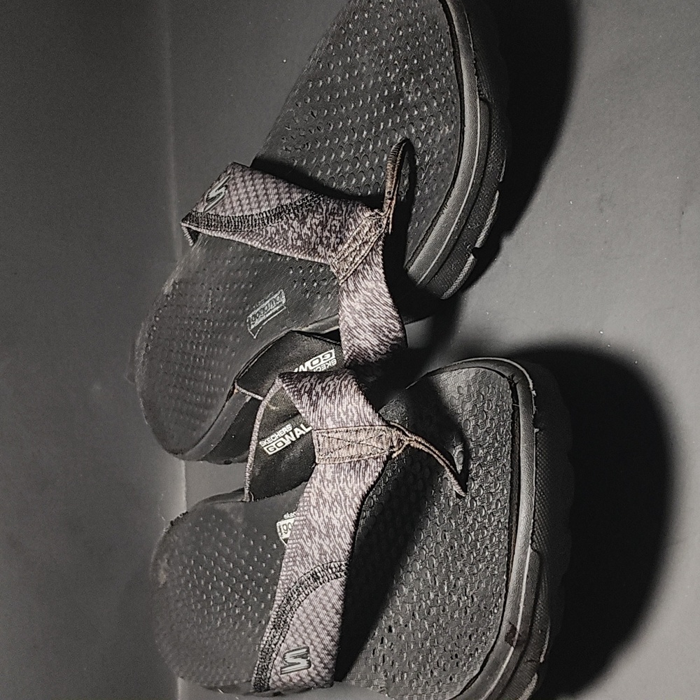 Skechers go walk sandals